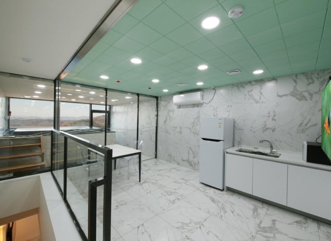 Wj Hotel Pool House Wonju Exterior foto